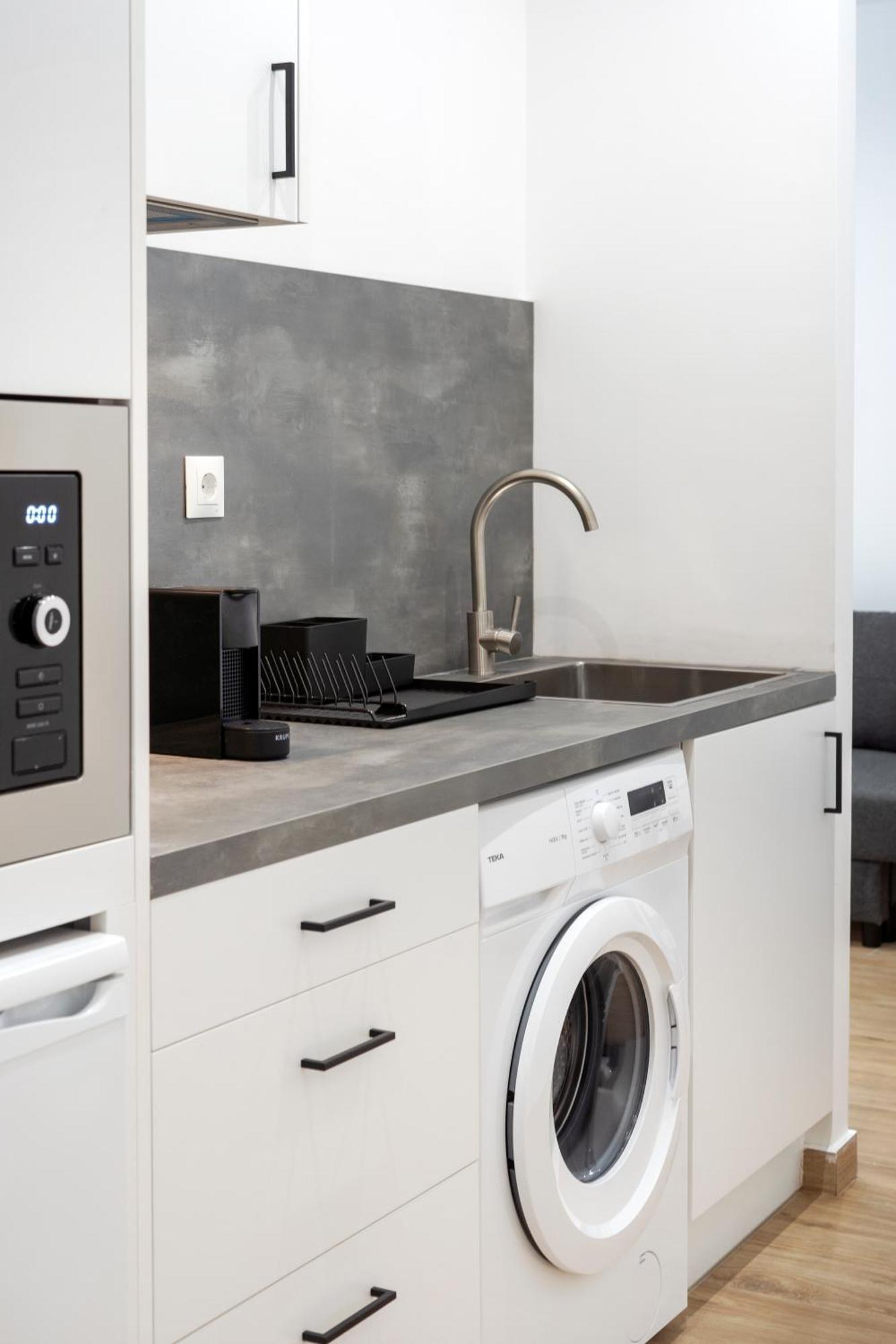 Vlc Host- Fray Pedro Apartment บาเลนเซีย ภายนอก รูปภาพ