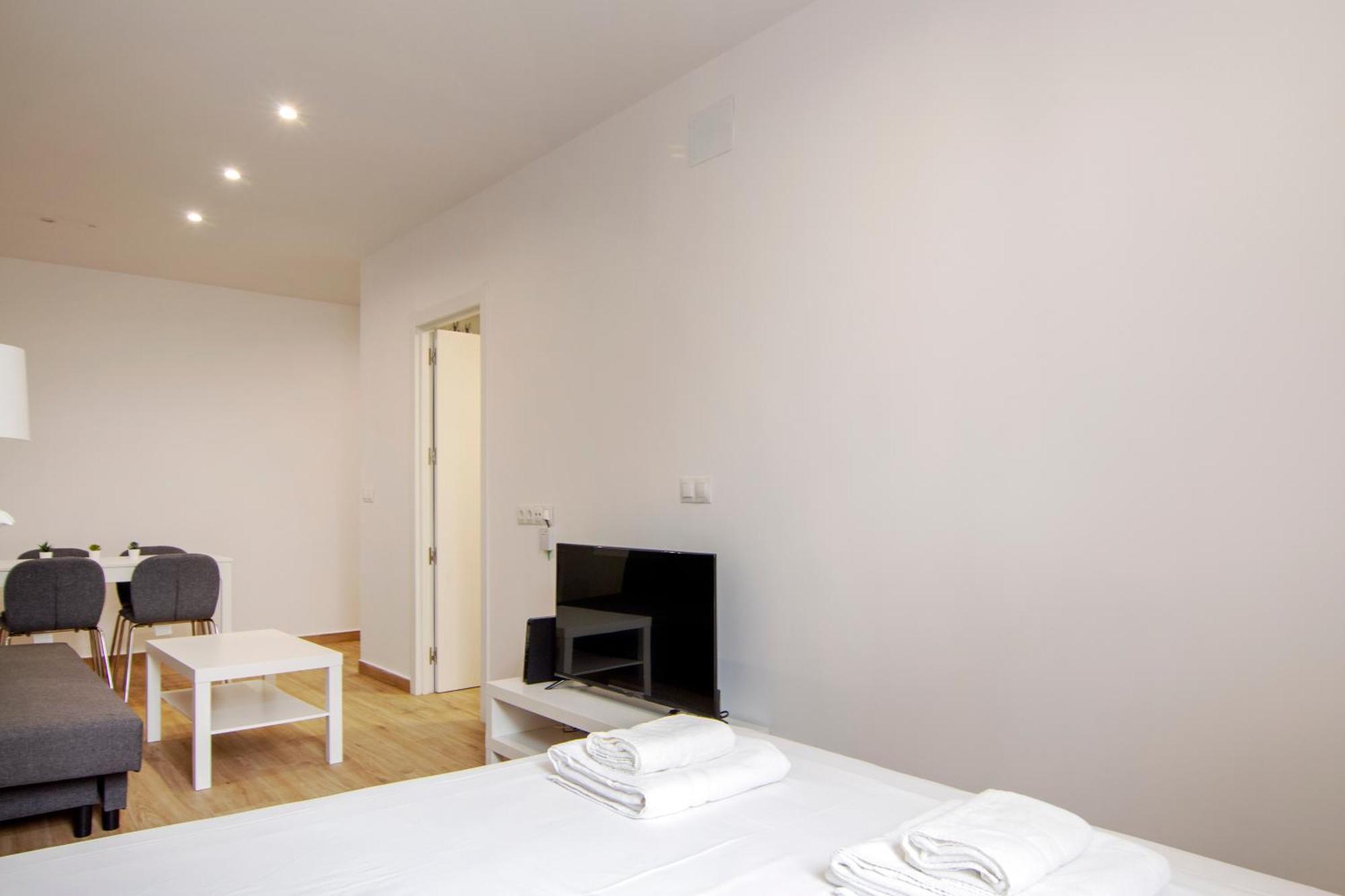Vlc Host- Fray Pedro Apartment บาเลนเซีย ภายนอก รูปภาพ