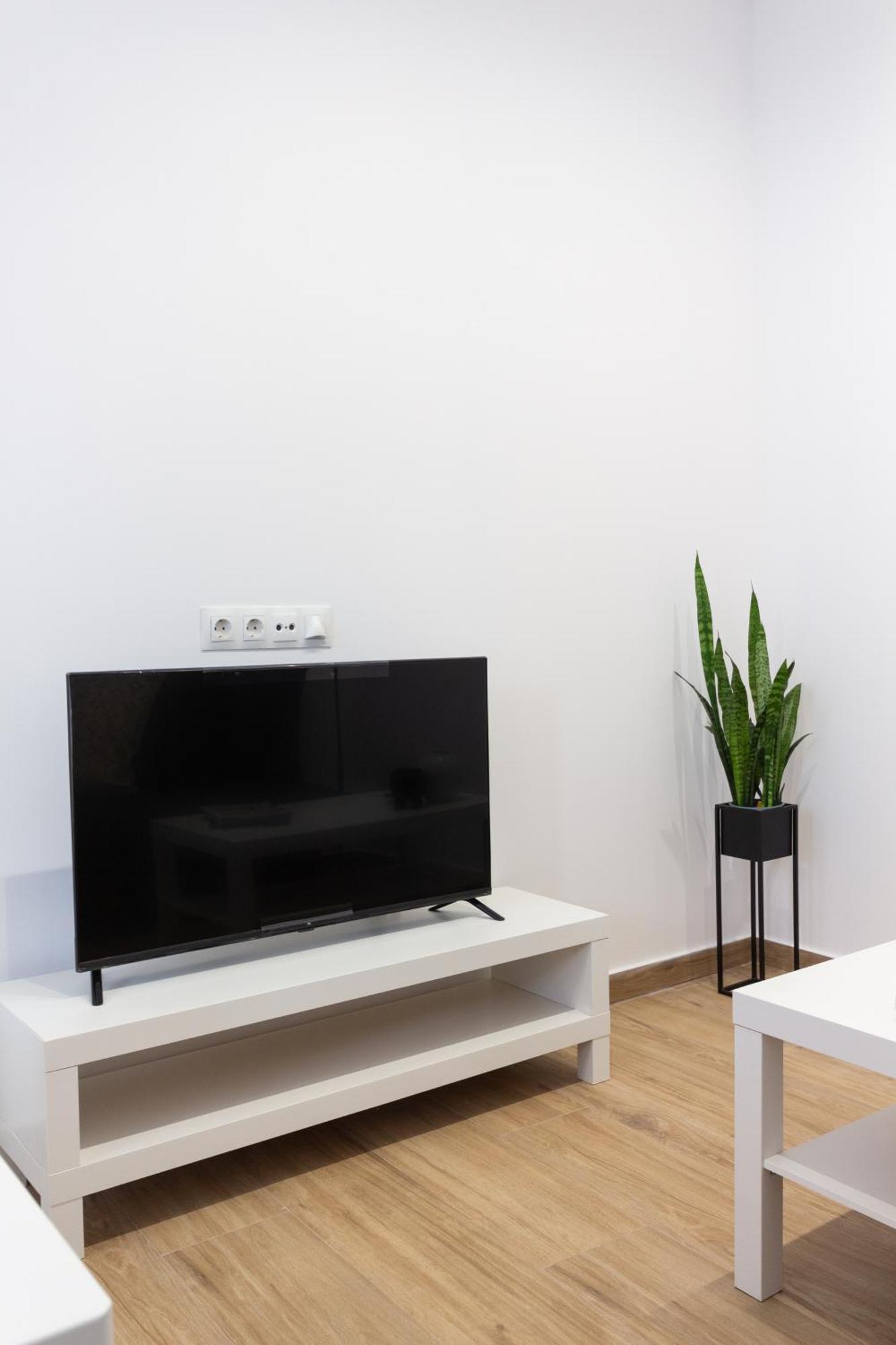 Vlc Host- Fray Pedro Apartment บาเลนเซีย ภายนอก รูปภาพ