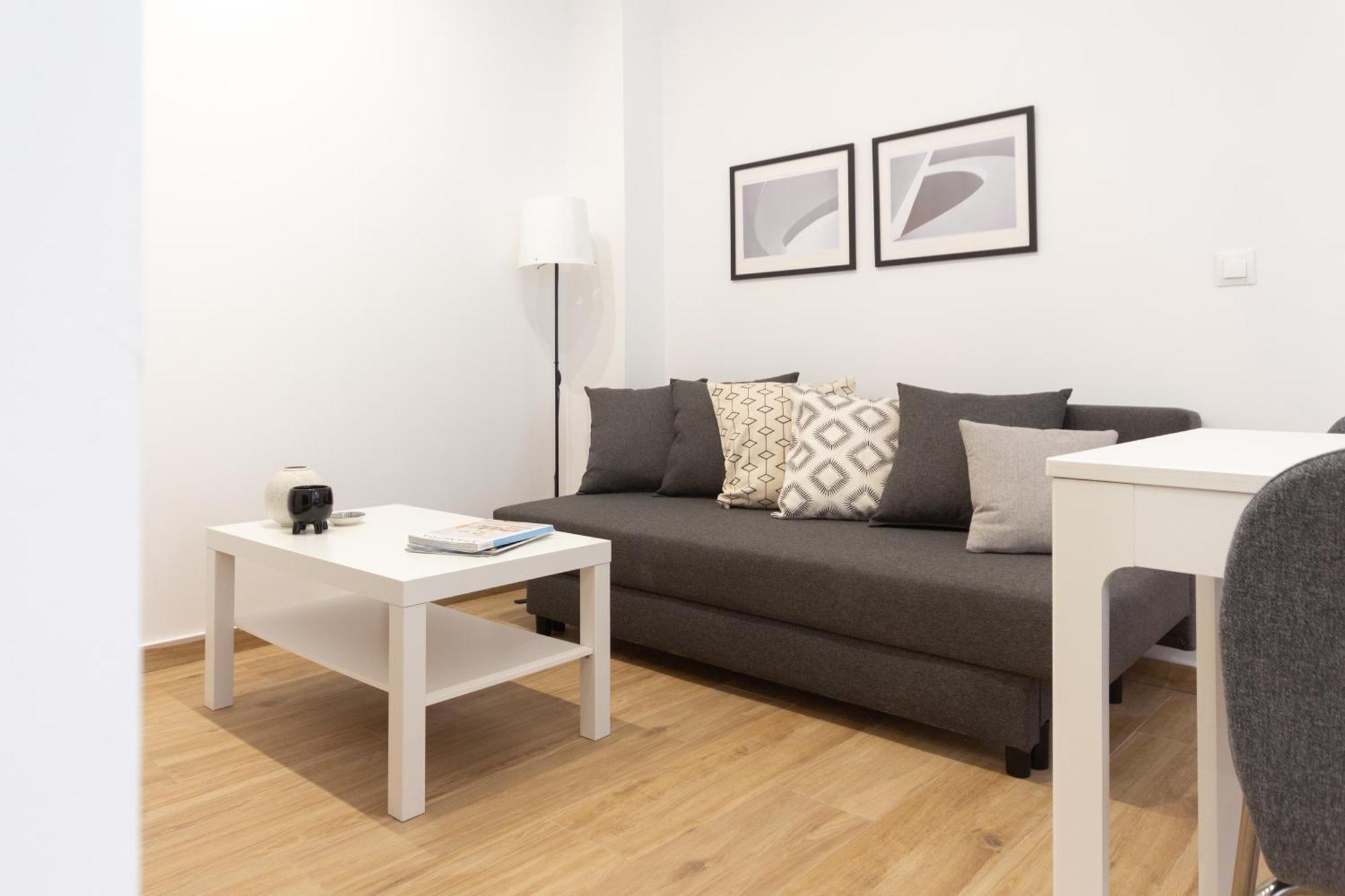 Vlc Host- Fray Pedro Apartment บาเลนเซีย ภายนอก รูปภาพ