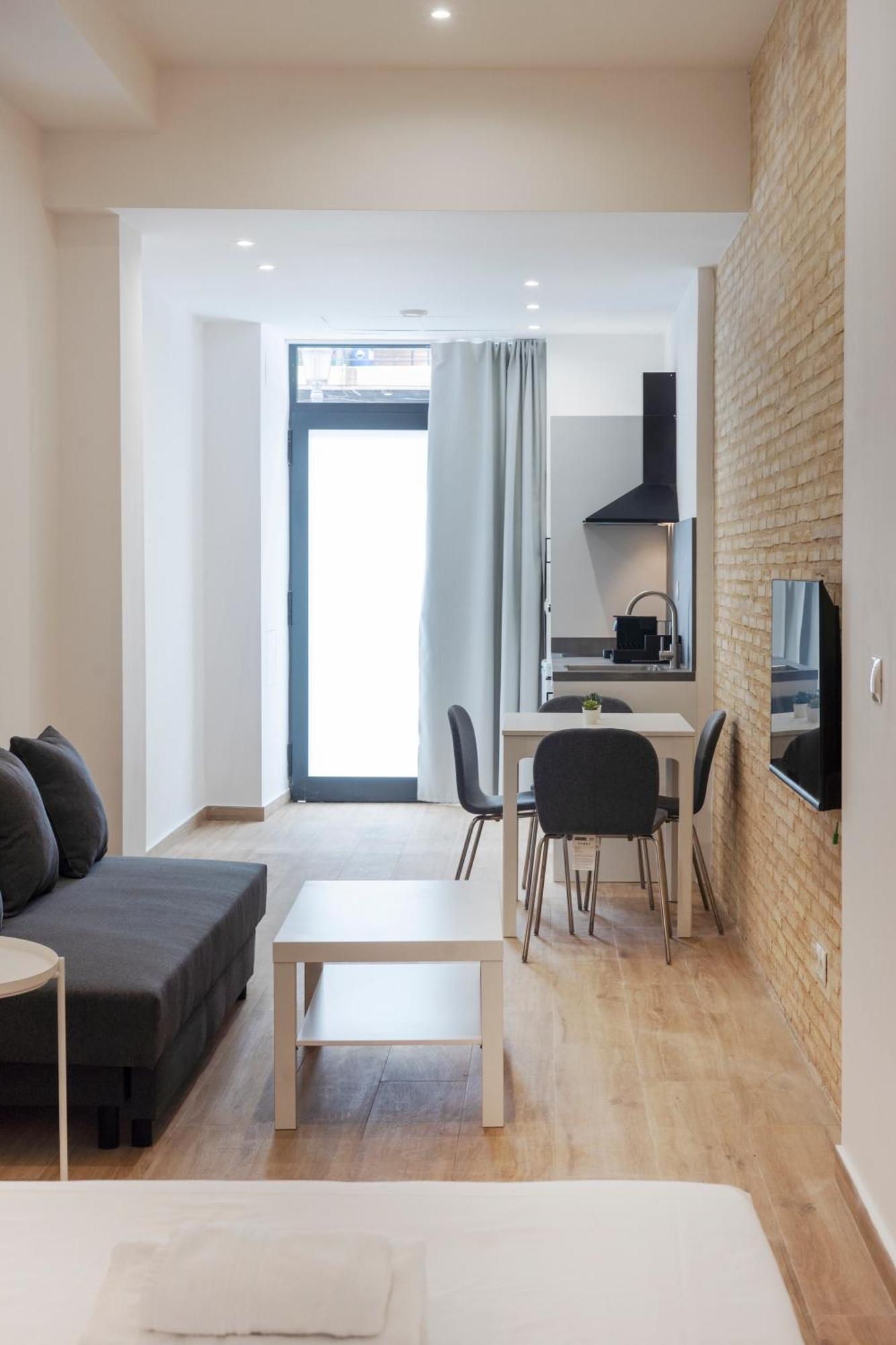 Vlc Host- Fray Pedro Apartment บาเลนเซีย ภายนอก รูปภาพ