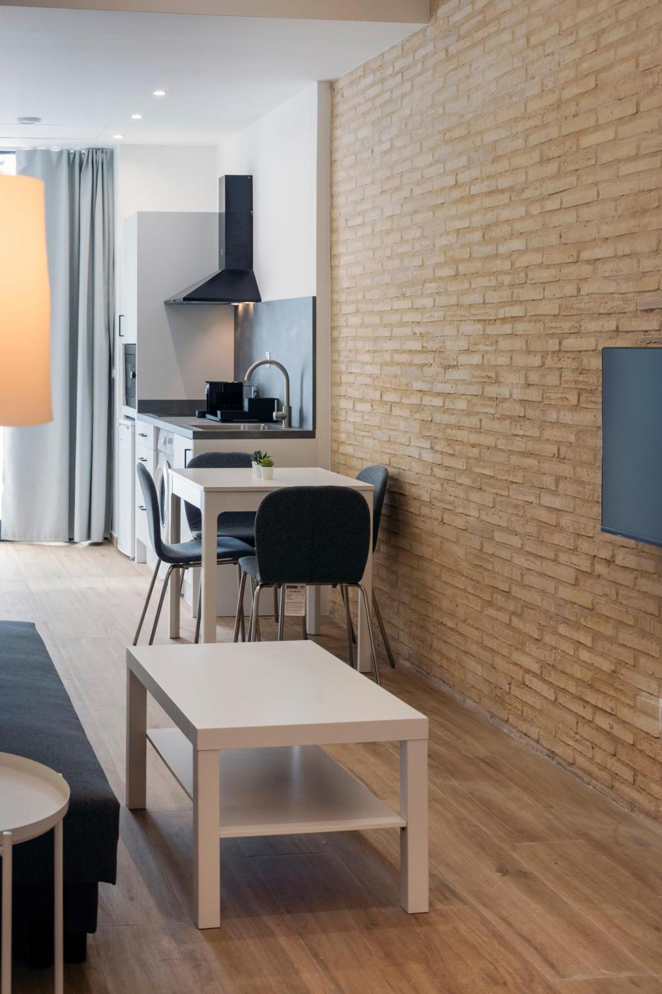 Vlc Host- Fray Pedro Apartment บาเลนเซีย ภายนอก รูปภาพ