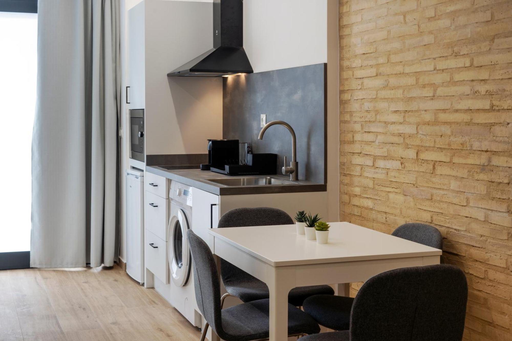 Vlc Host- Fray Pedro Apartment บาเลนเซีย ภายนอก รูปภาพ