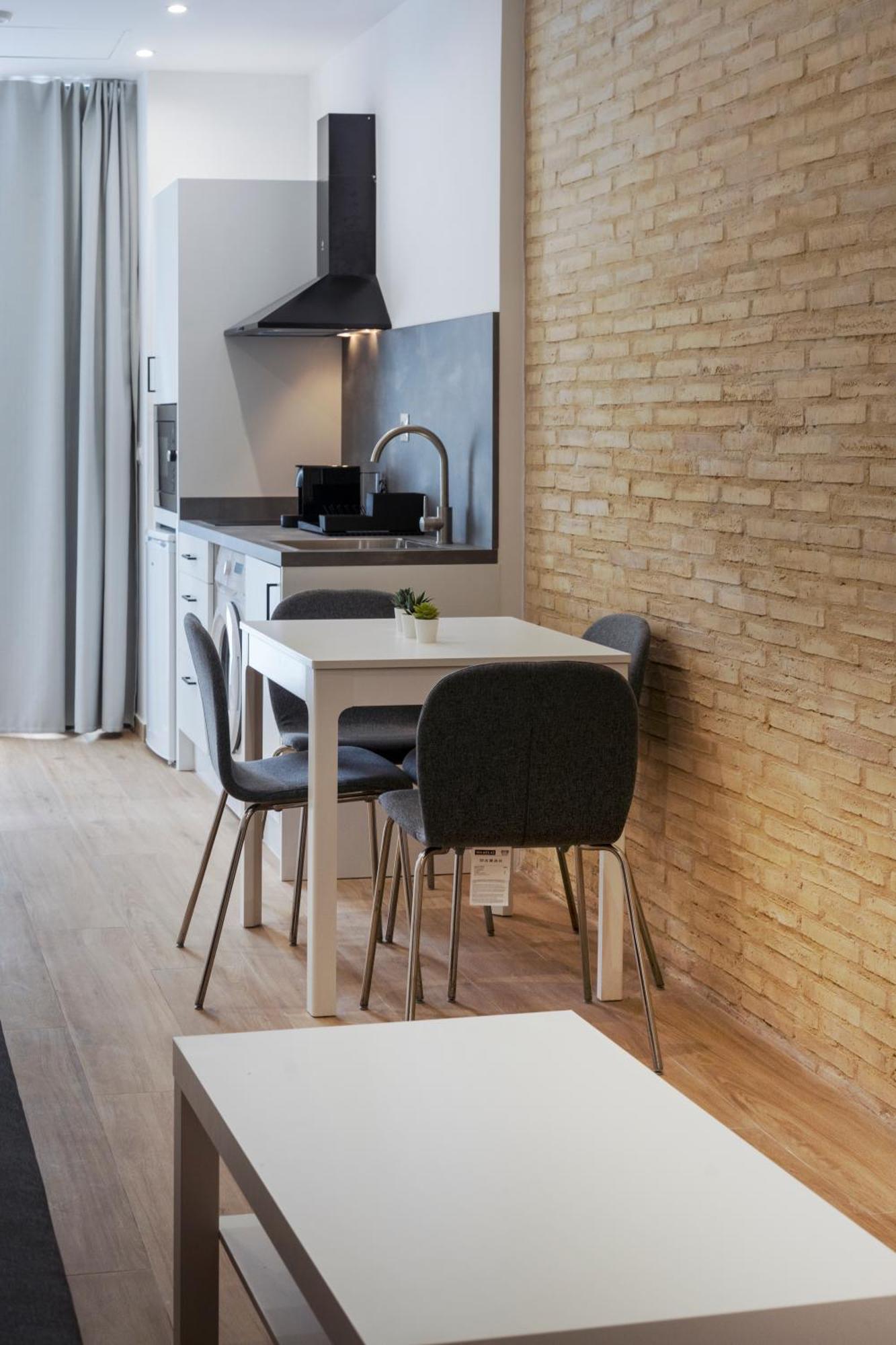 Vlc Host- Fray Pedro Apartment บาเลนเซีย ภายนอก รูปภาพ