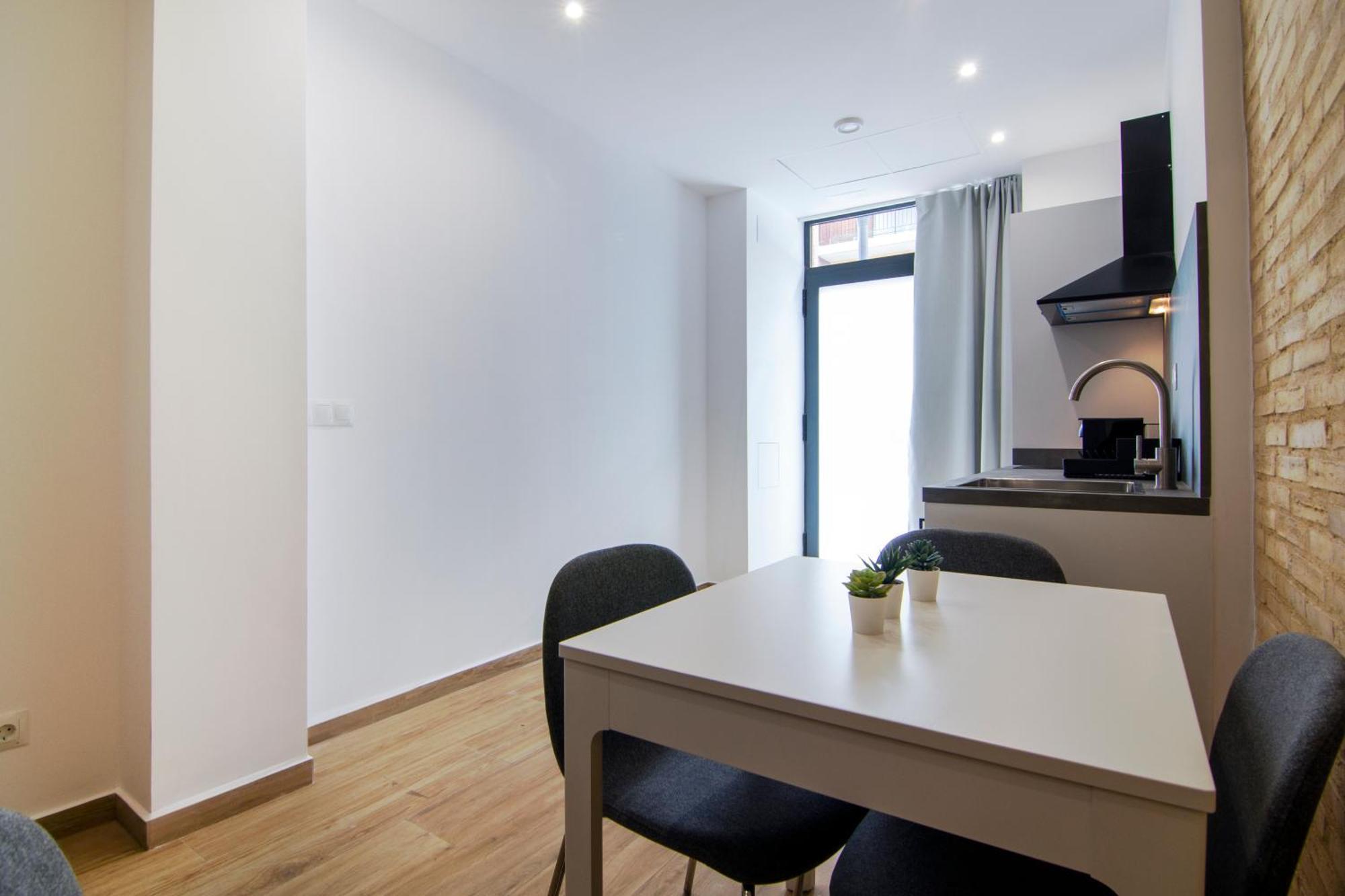 Vlc Host- Fray Pedro Apartment บาเลนเซีย ภายนอก รูปภาพ