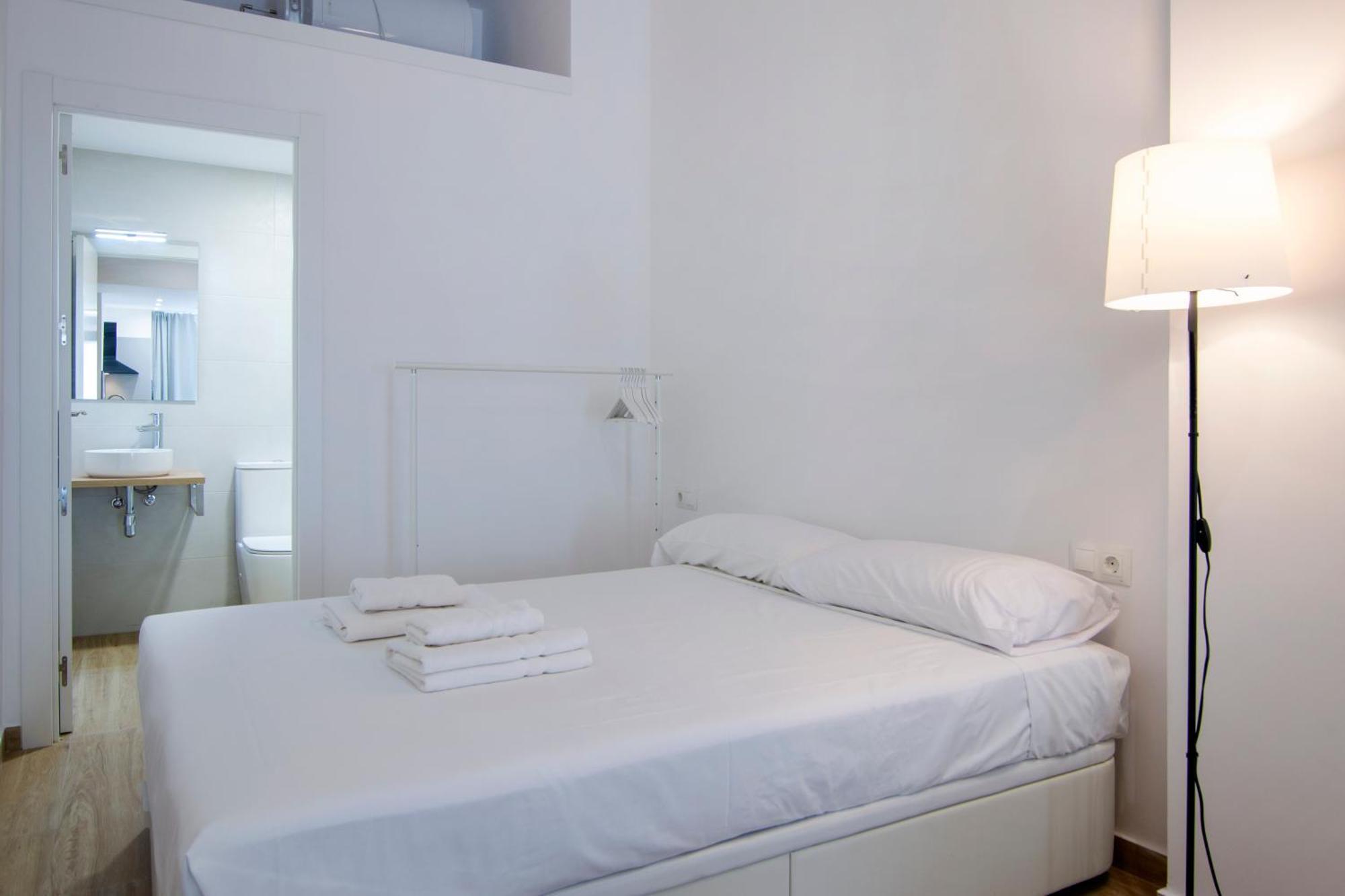 Vlc Host- Fray Pedro Apartment บาเลนเซีย ภายนอก รูปภาพ